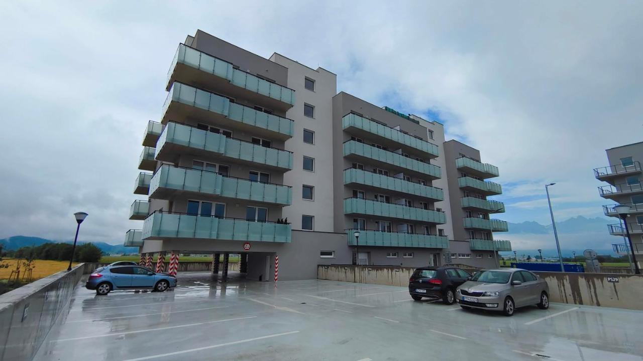 Sunset Studio Apartment Попрад Екстер'єр фото