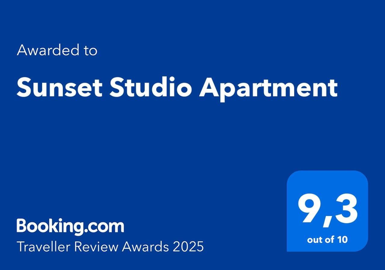 Sunset Studio Apartment Попрад Екстер'єр фото